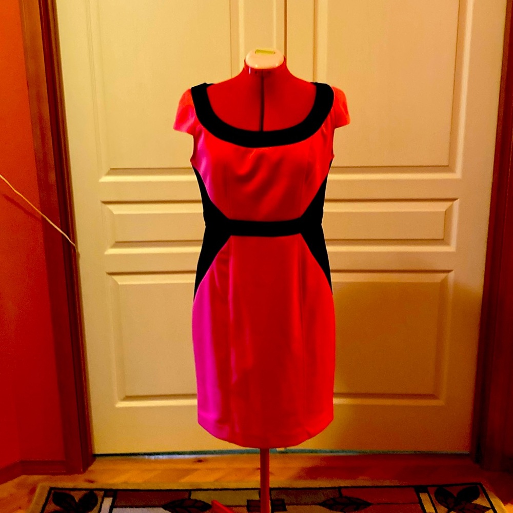 Capped sleeve empire waist pink and black dress